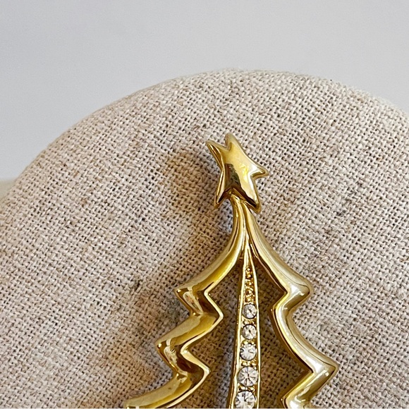 Vintage Modern Gold Tone Crystal Christmas Tree Brooch - Picture 2 of 9